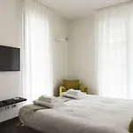 Design & New Center Apartments